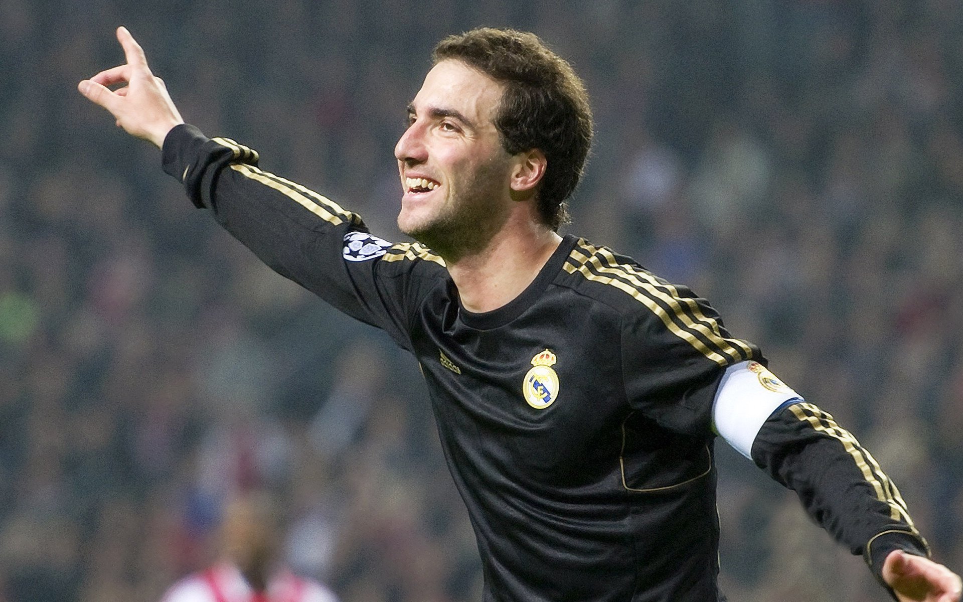 伊朗男足在巴黎奥运会上取得历史性成绩，伊朗男足最好成绩